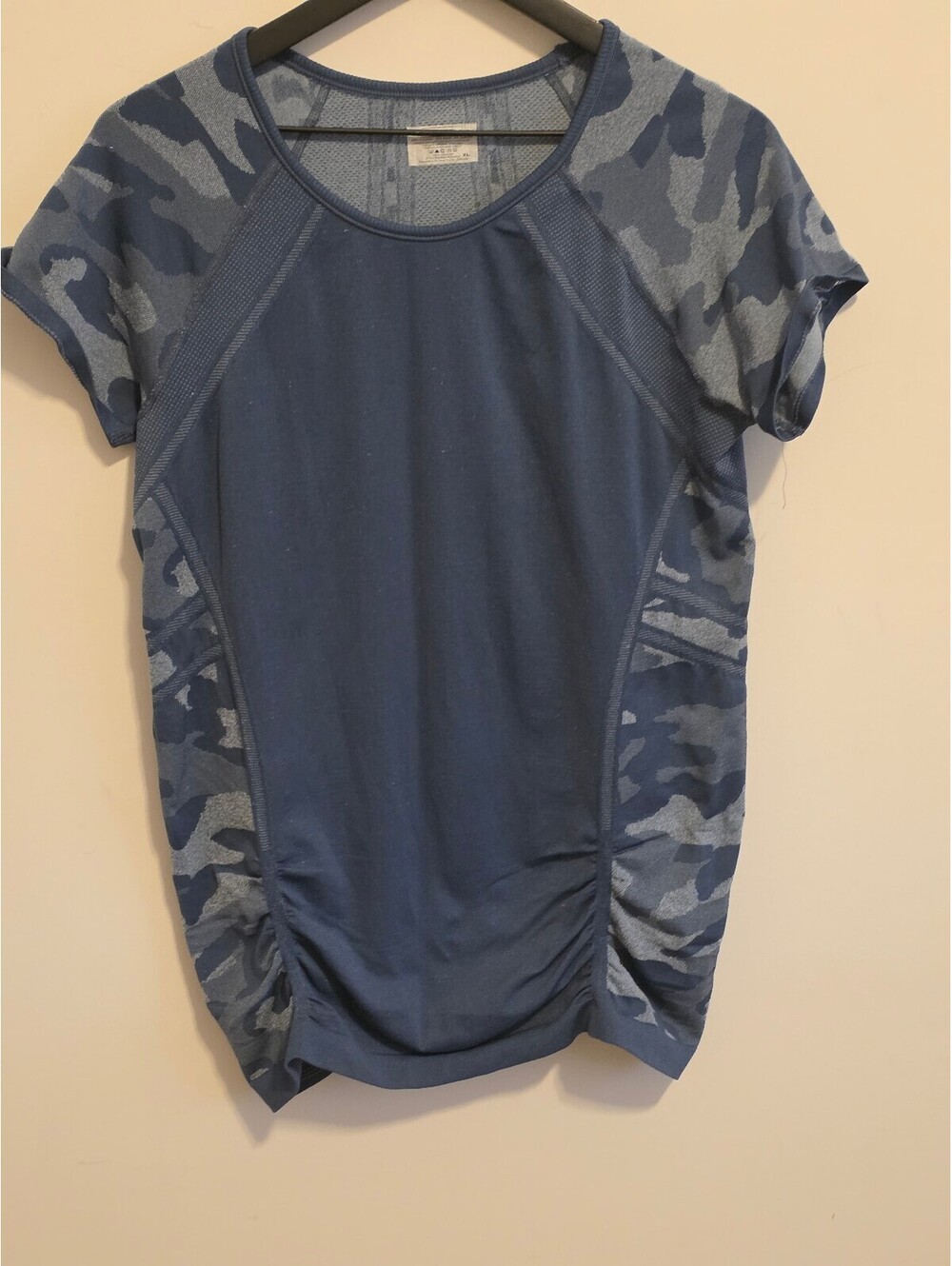 Athleta  Blue Camo Short Sleeve Athletic Top XL